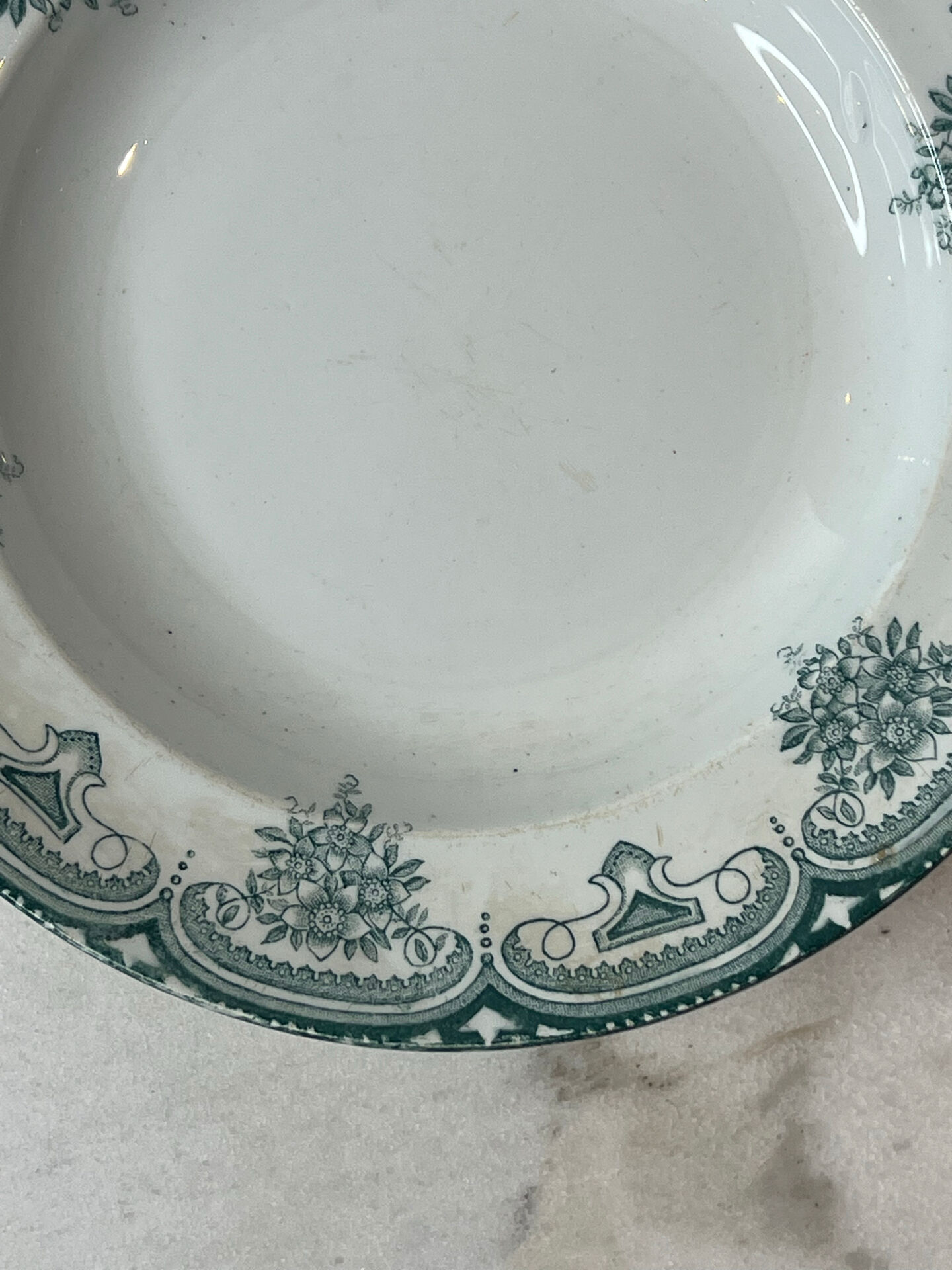 Hollow plate ironstone Narcisses Onnaing