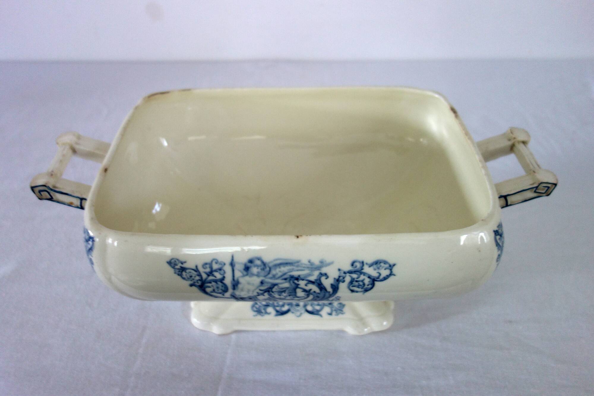 Large Renaissance earthenware tureen from Clairefontaine JS & Cie, 19th century.