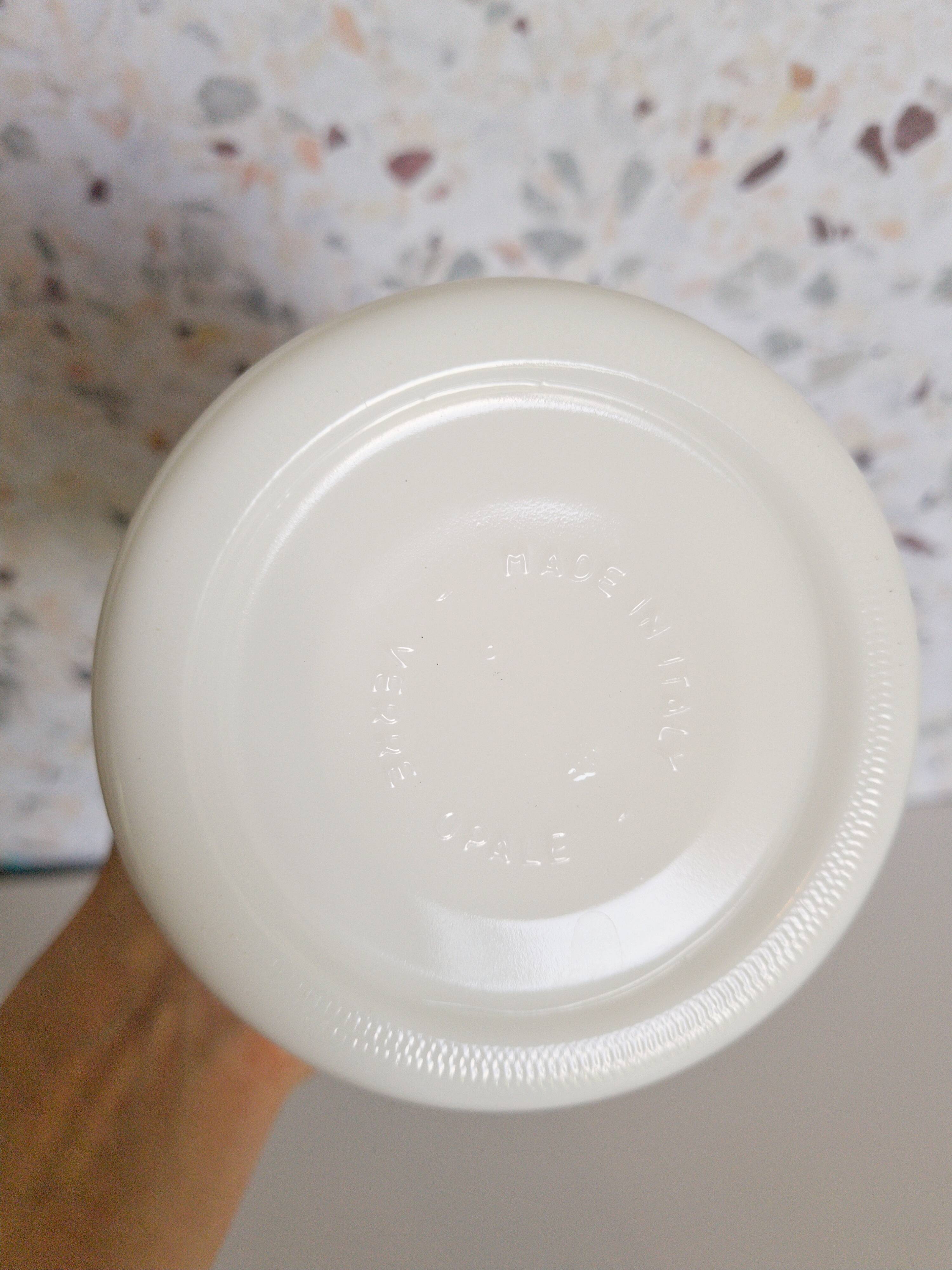 Set of 6 apothecary pots in white opaline 70s
