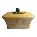 Biscuit tin in barbotine