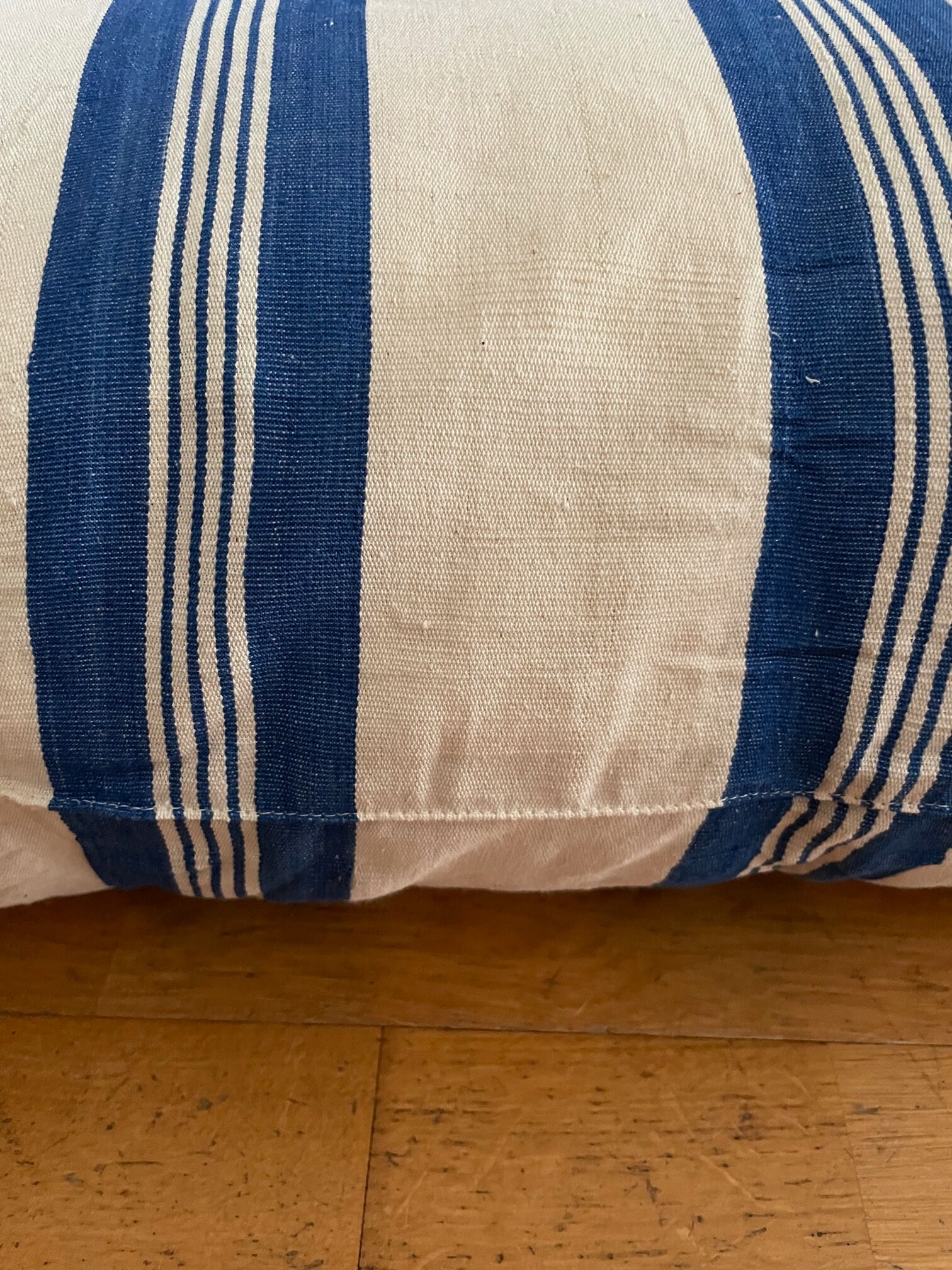 Tensira floor cushion