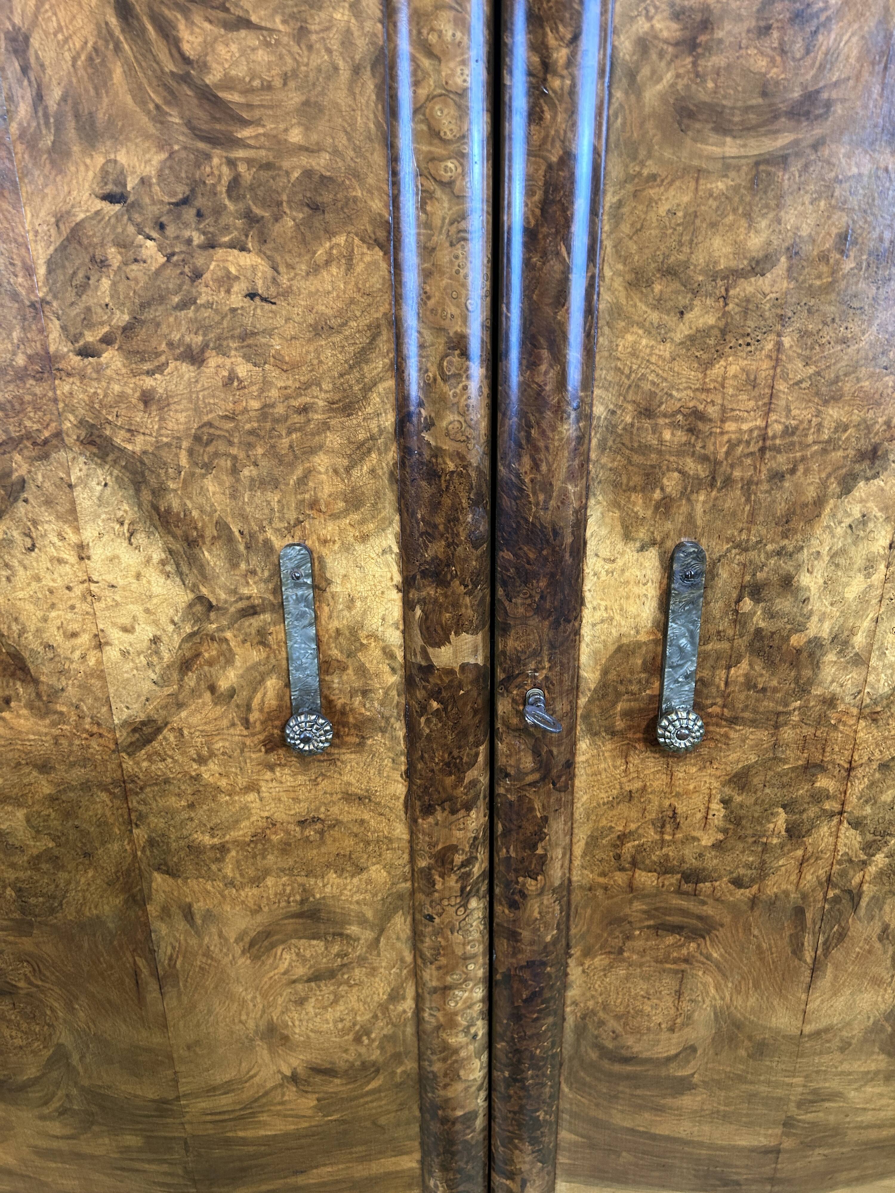 Art deco vintage brocante bachelor wardrobe burr walnut 1920-1930
