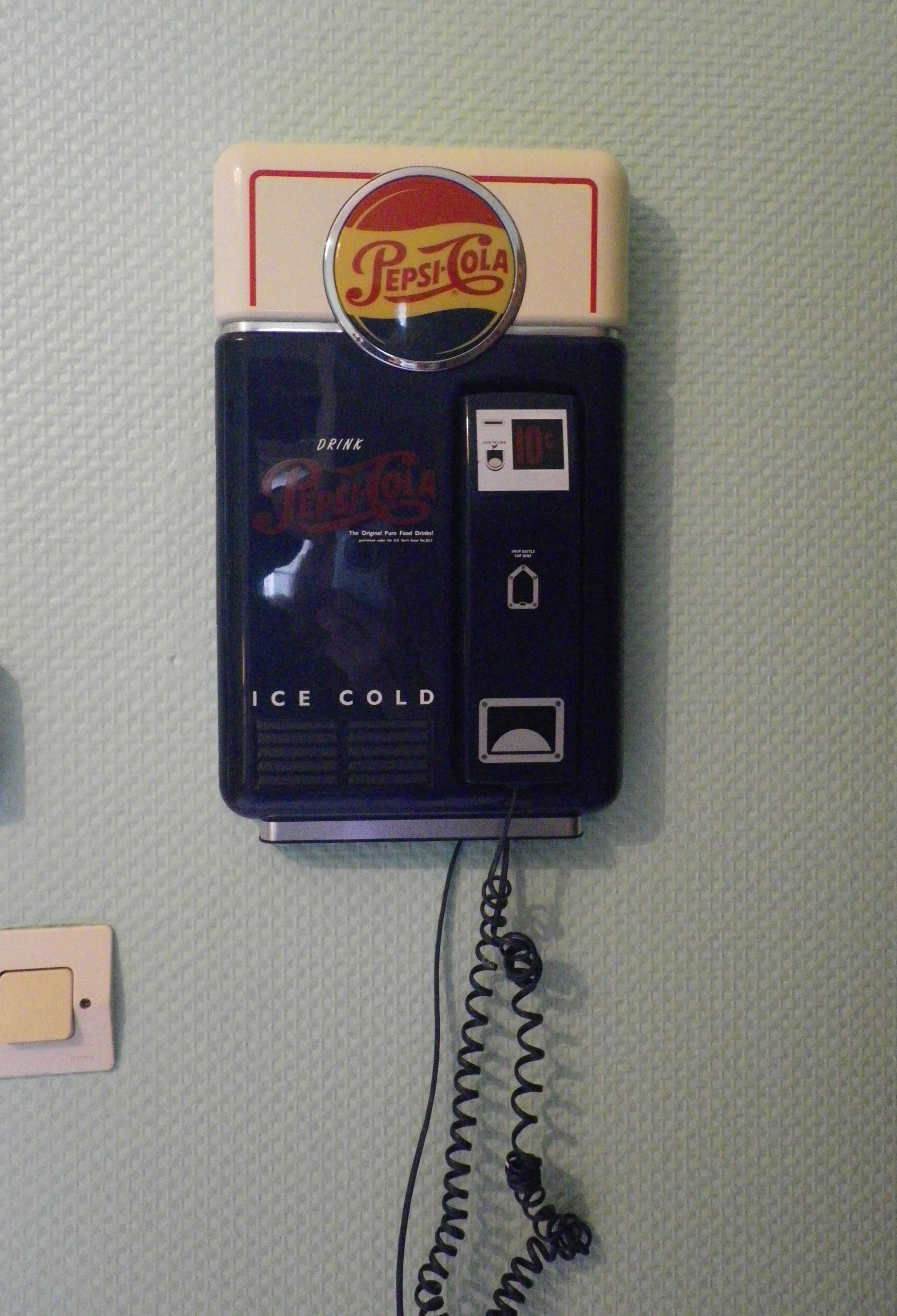 Téléphone mural Pepsi Cola Hollande  années 90