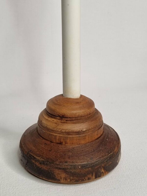 Sculpture d’inspiration biomorphique, sur socle en bois industriel, 35 cm
