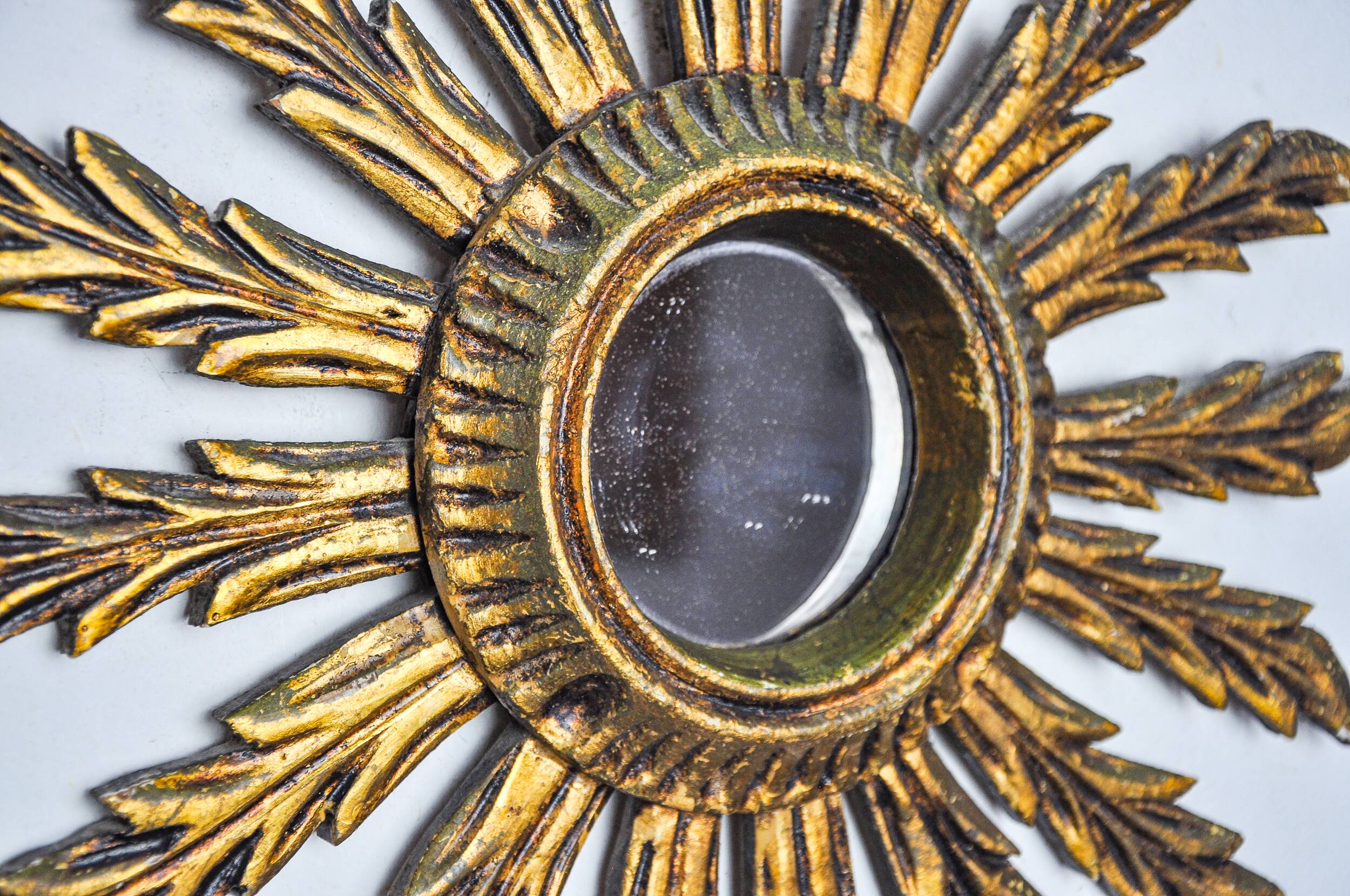 Sun mirror in gilded wood, France, 1960, 38 cm