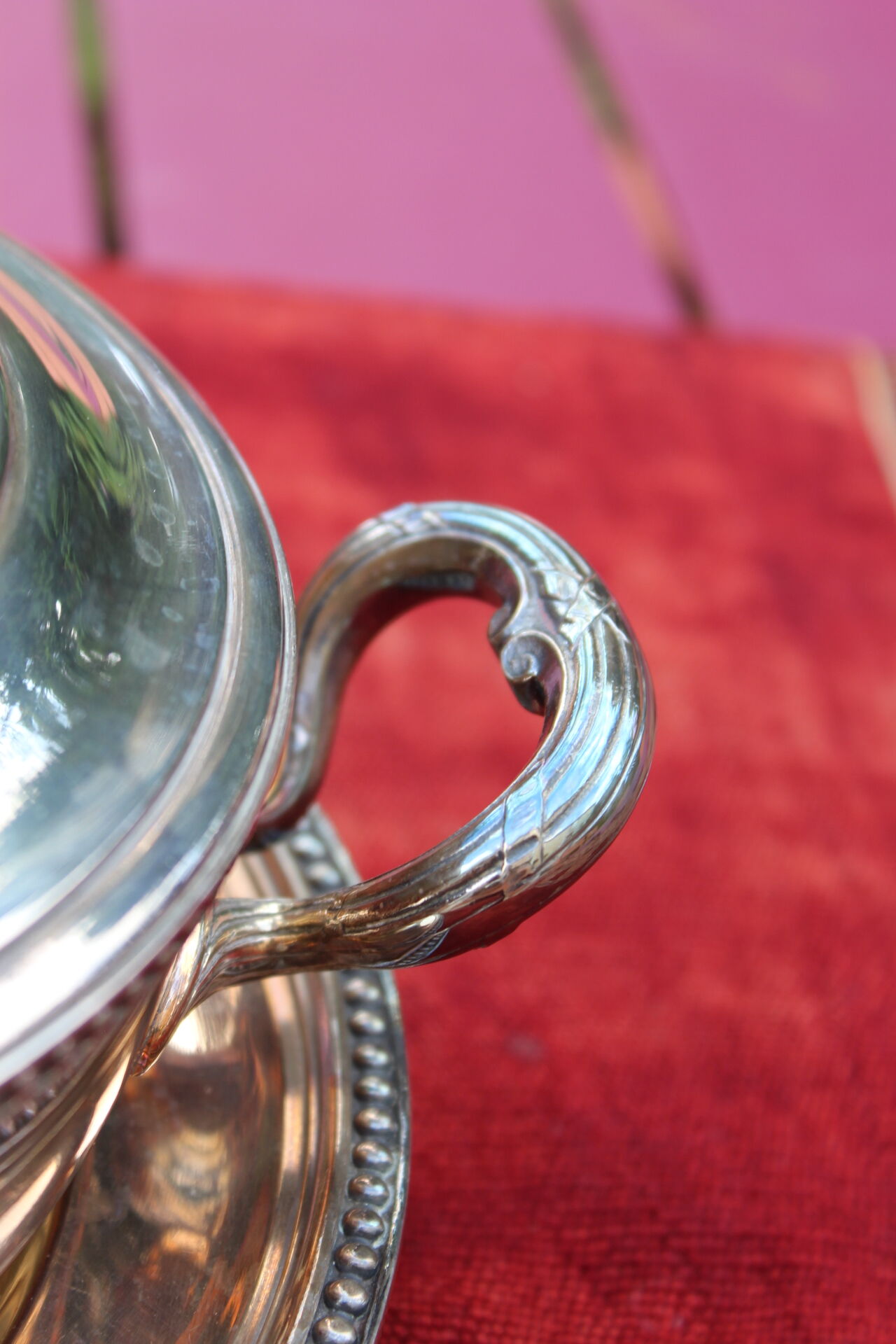 Ercuis vegetable and its plateau Louis XVI style