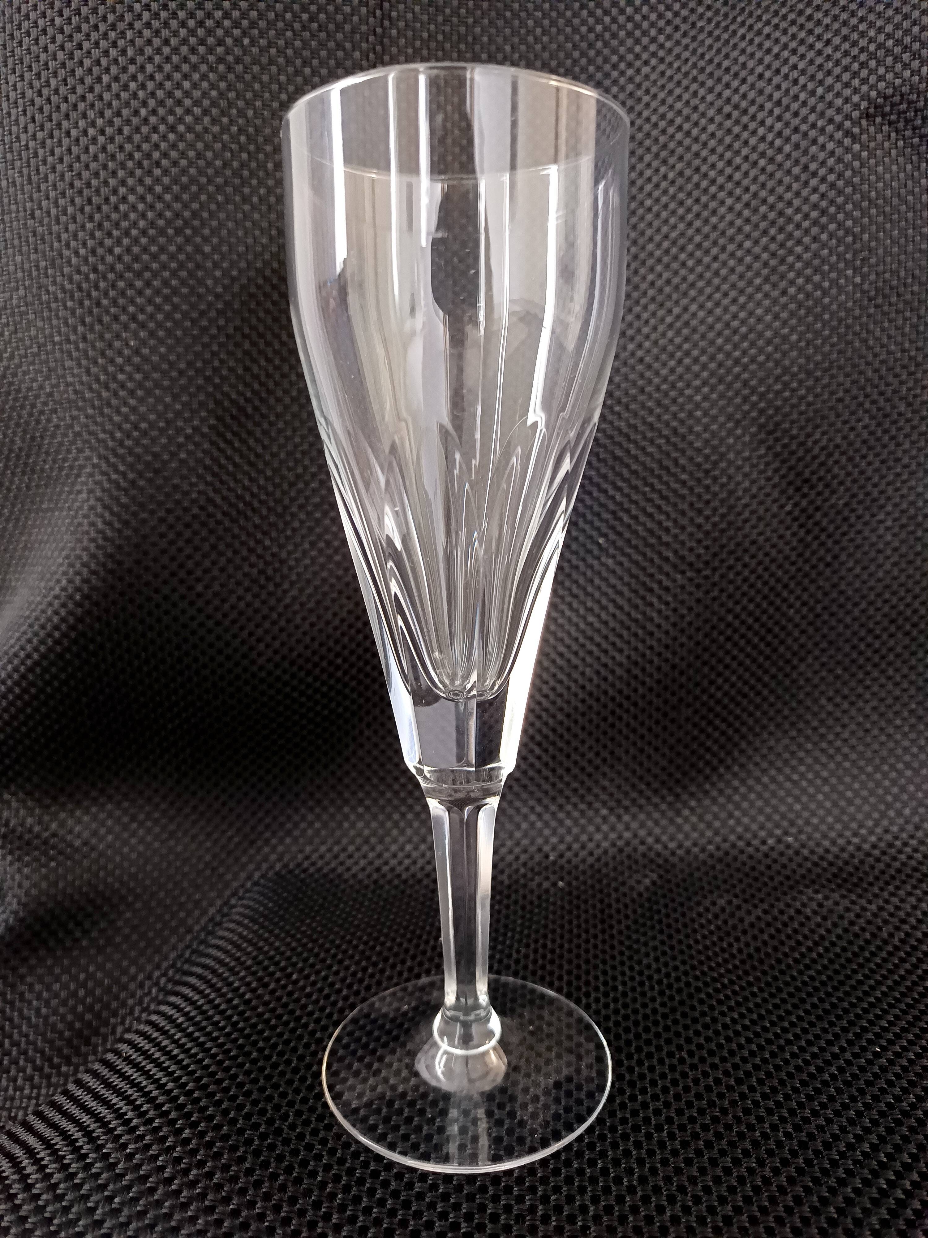 Set of Twenty-three Crystal Drinking Glasses attr. to Val Saint Lambert, Fr