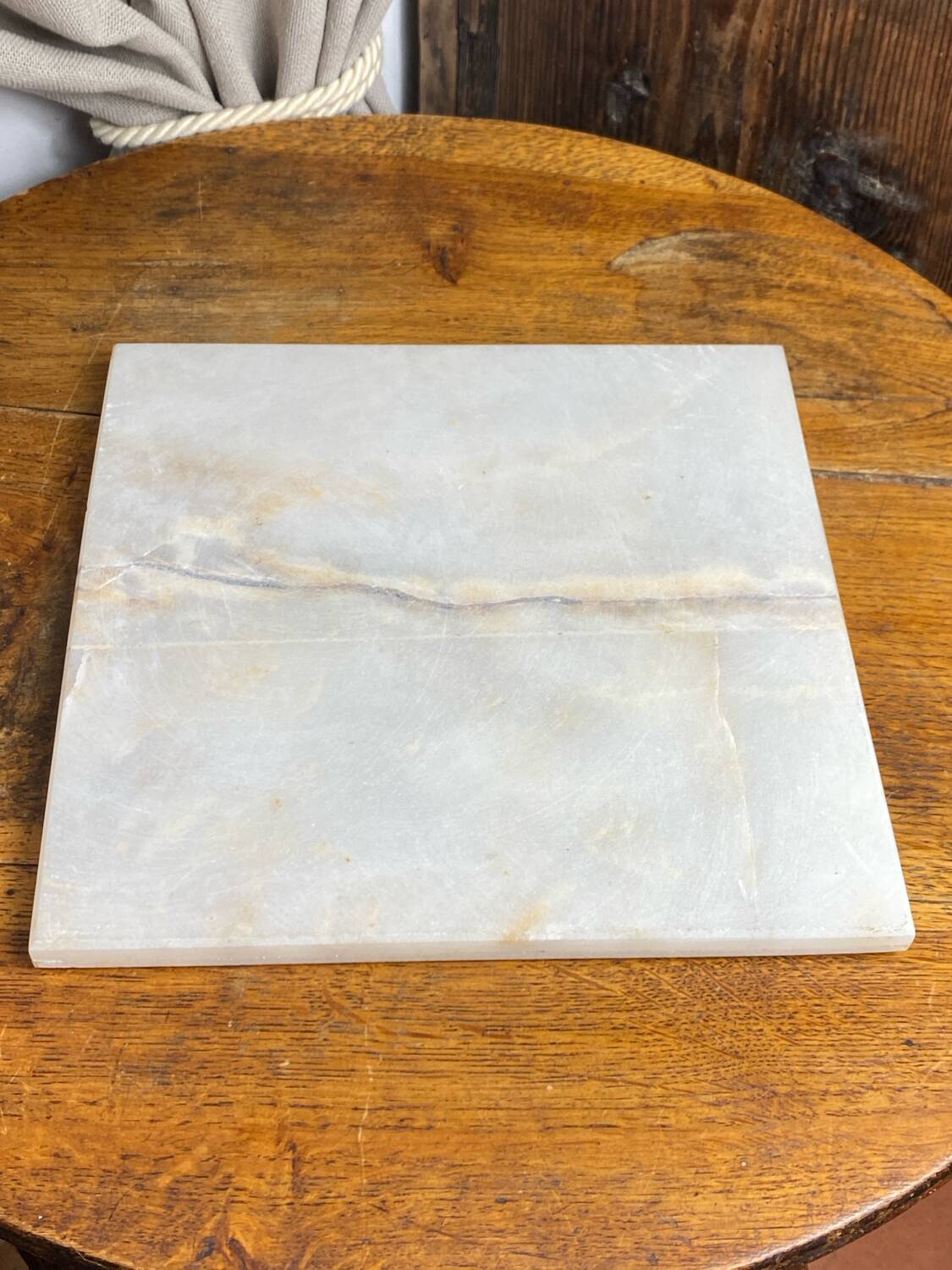 Marble and onyx chess set