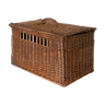 Wicker trunk