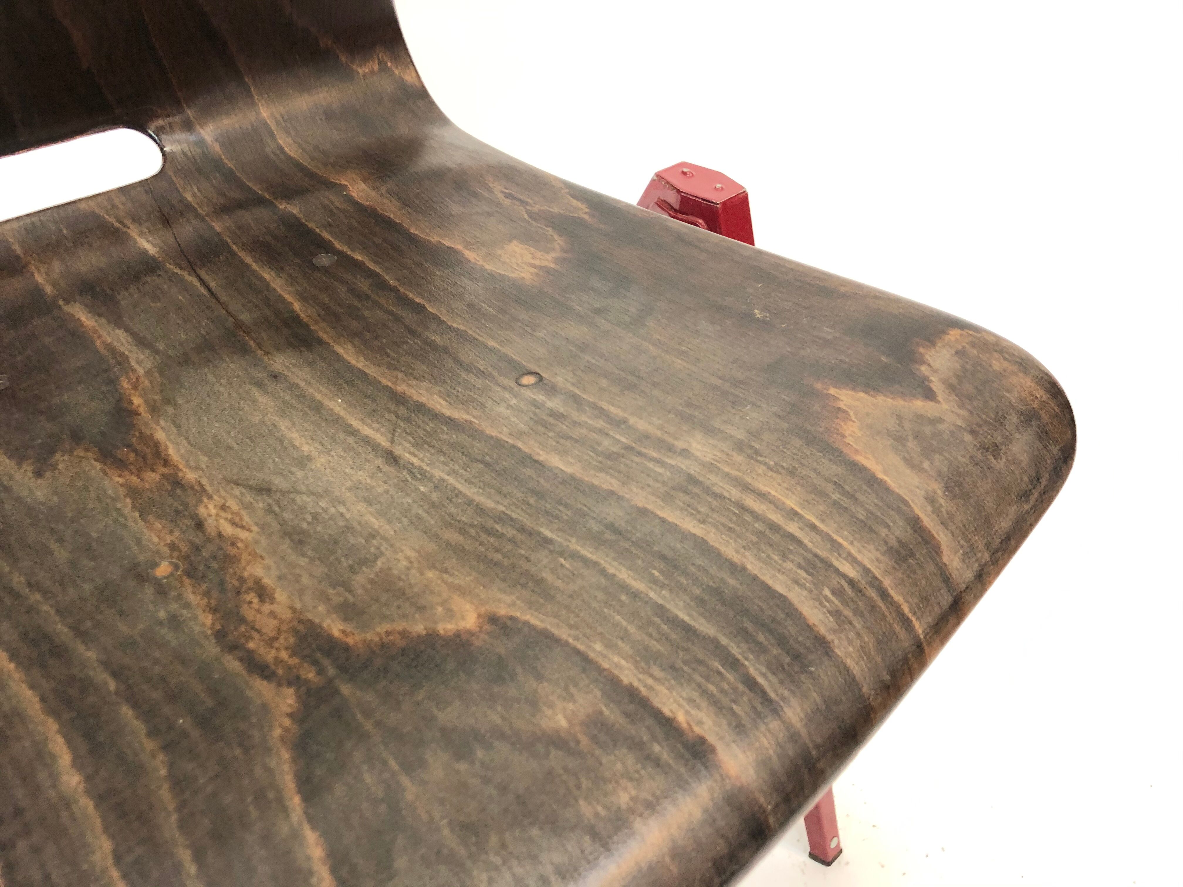 Chaise d'école empilable Pagholz Galvanitas S22