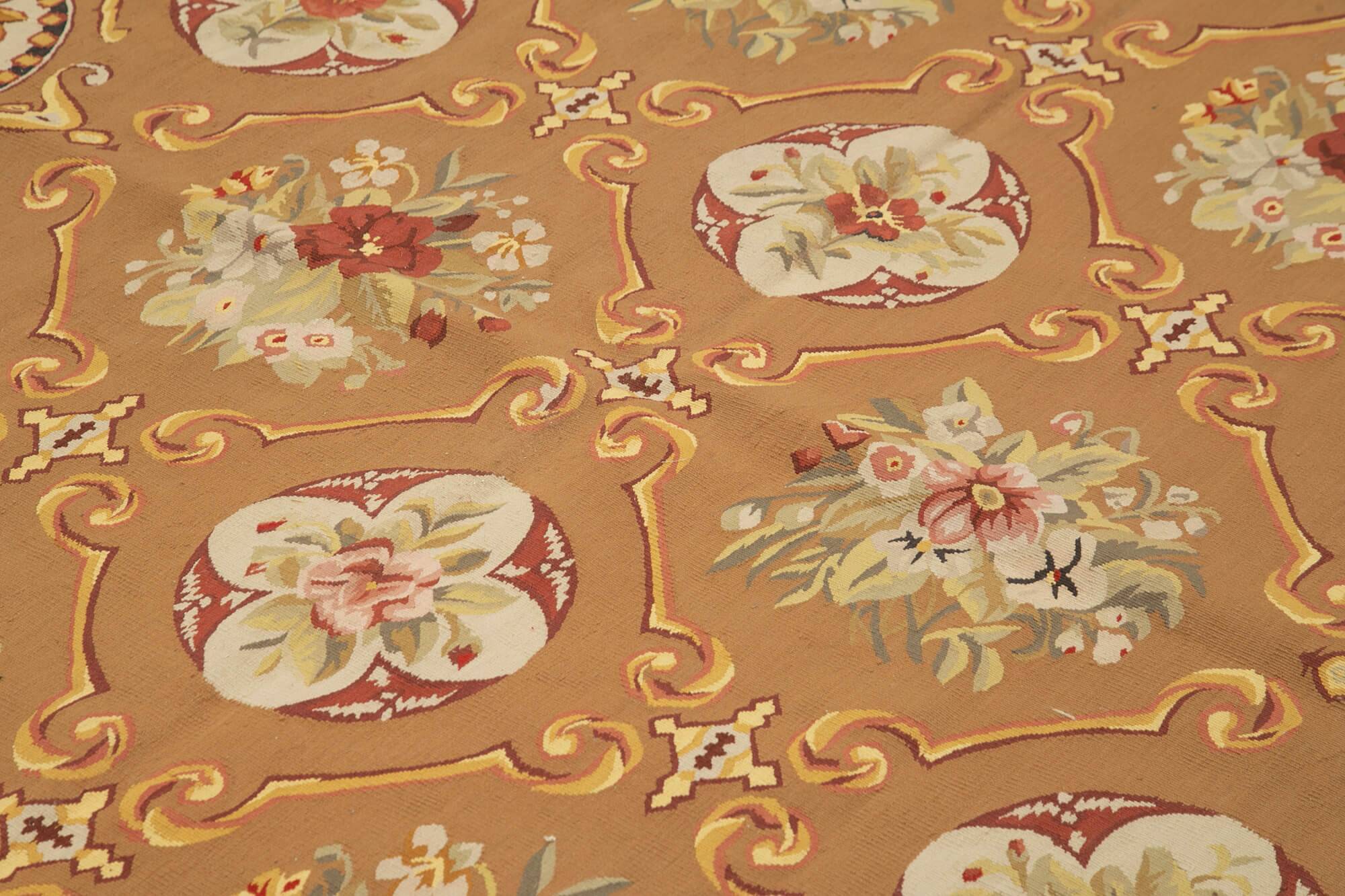 Handmade European Vintage Aubusson Kilim 236 cm x 306 cm
