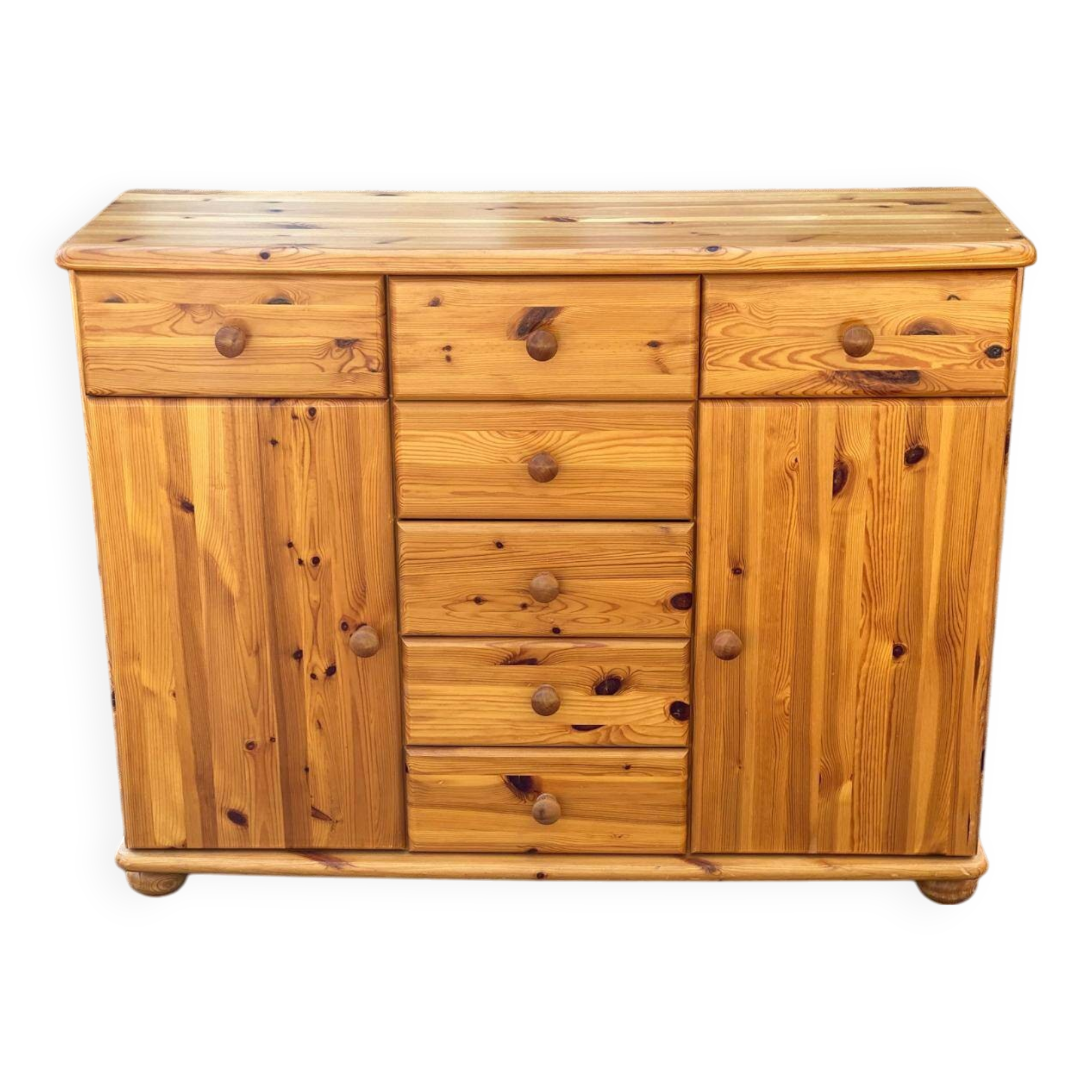 English chest of drawers, solid pine sideboard, 7 drawers and 2 doors