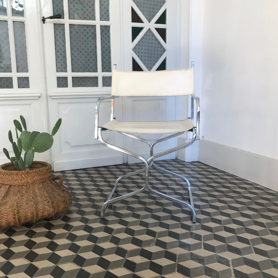 Folding chair chrome metal and imitation leather