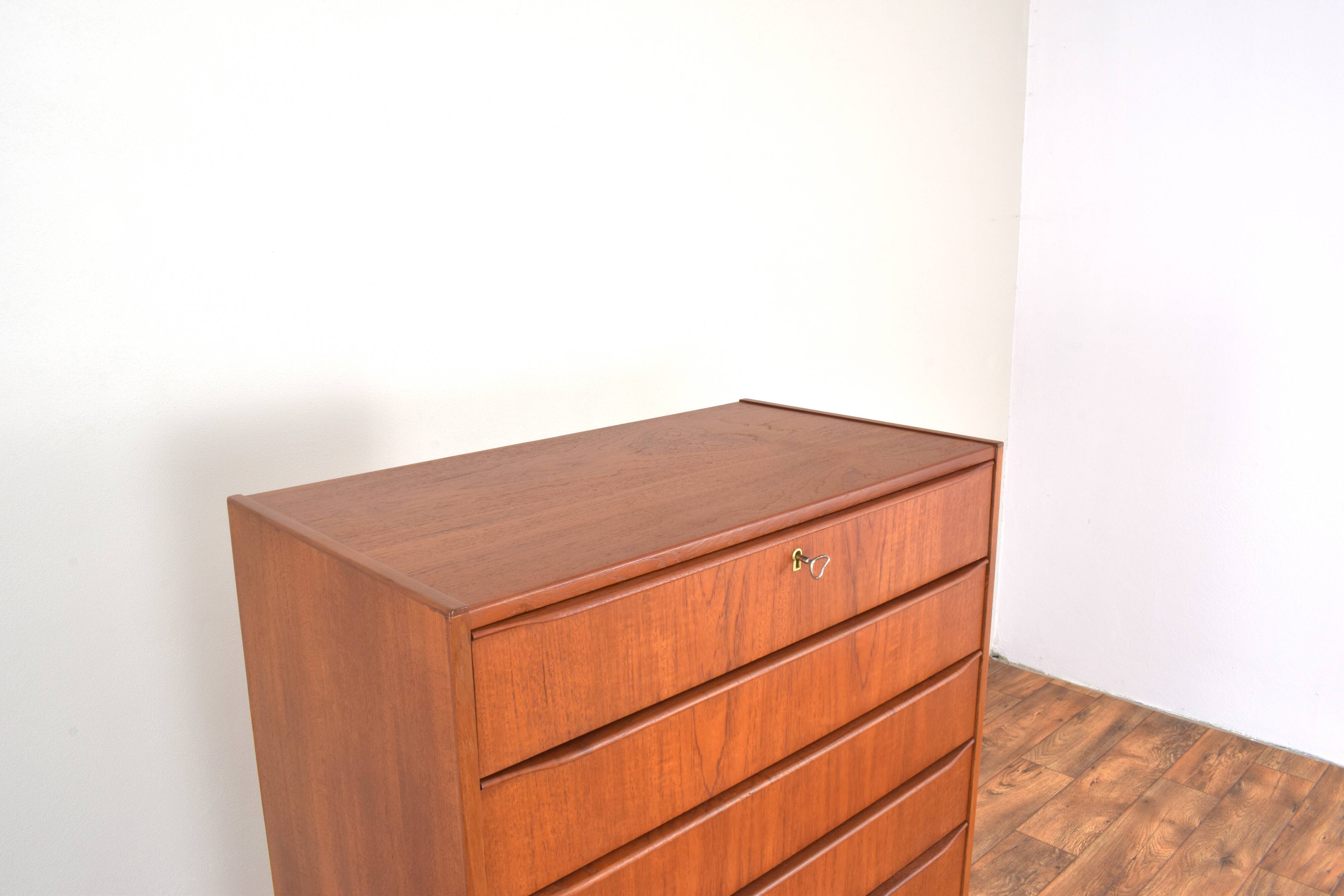 Mid-Century Danish Teak Chest of Drawers, 1960s.