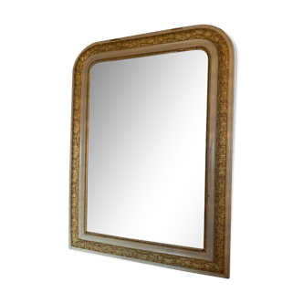 Louis Philippe Mirror Bonjour , Votre produit est refusé à ce jour en raison du manque d'une photo exhaustive je vous invite à vous tourner vers la sélection si vous avez des questions. selection@selency.com Bien à vous