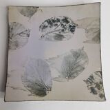 Plat en grès émaillé avec empreintes de feuilles de Tilleul, 27 cm