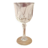 Many crystal glasses from Arques model Auteuil.