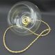 Suspension en verre transparent