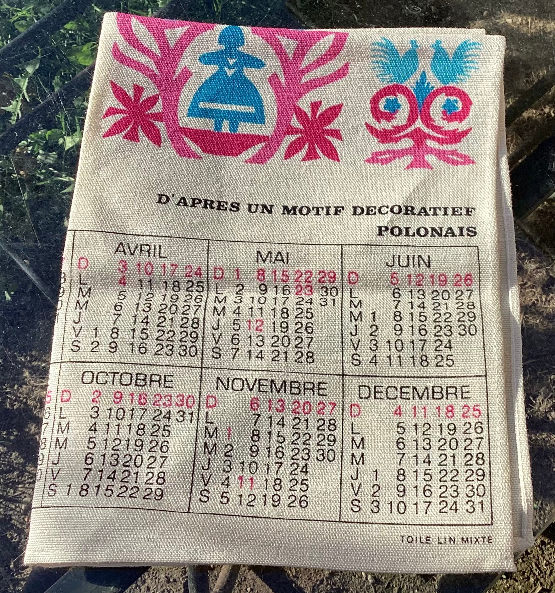 Torchon calendrier années 83
