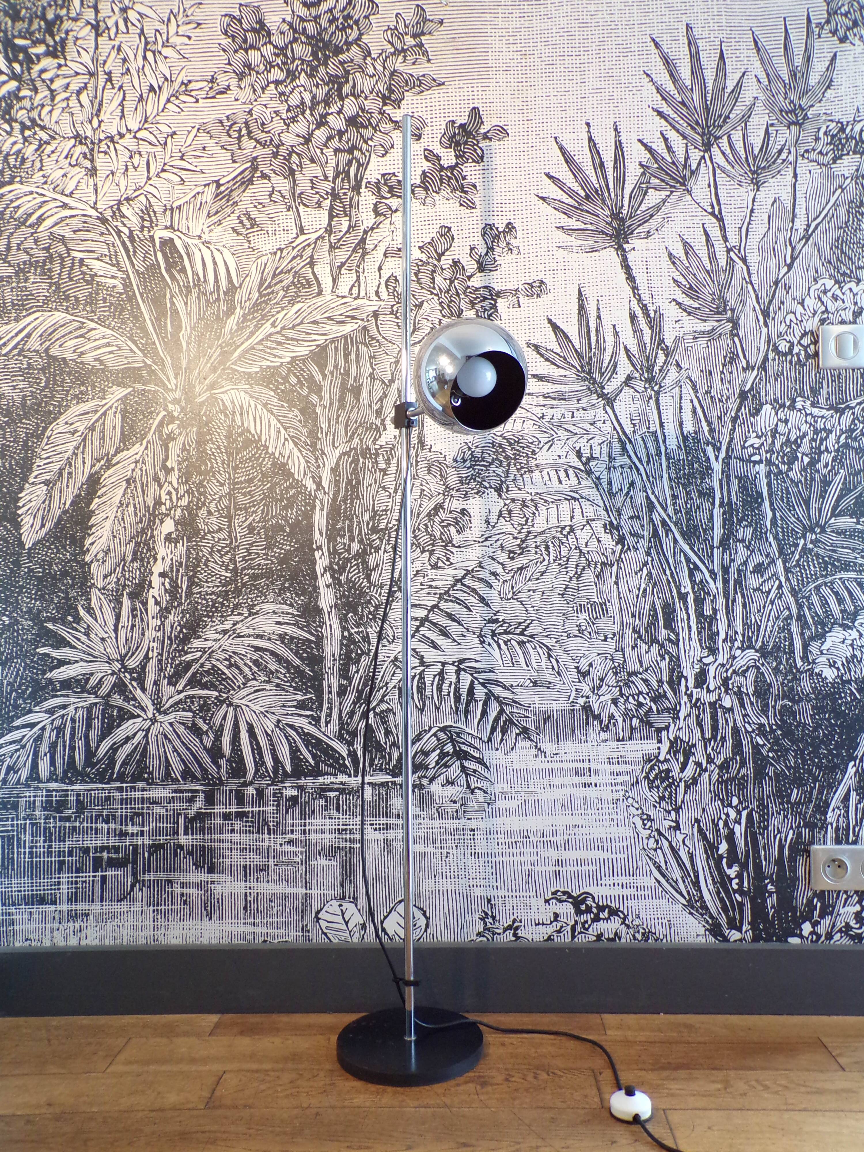 Eye-ball staff floor lamp Leuchten