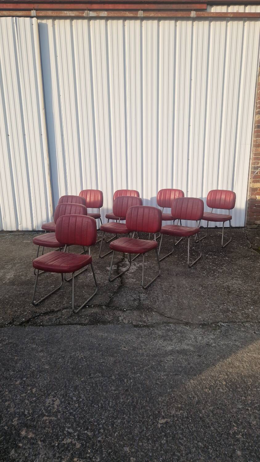 Set of 10 vintage US chairs