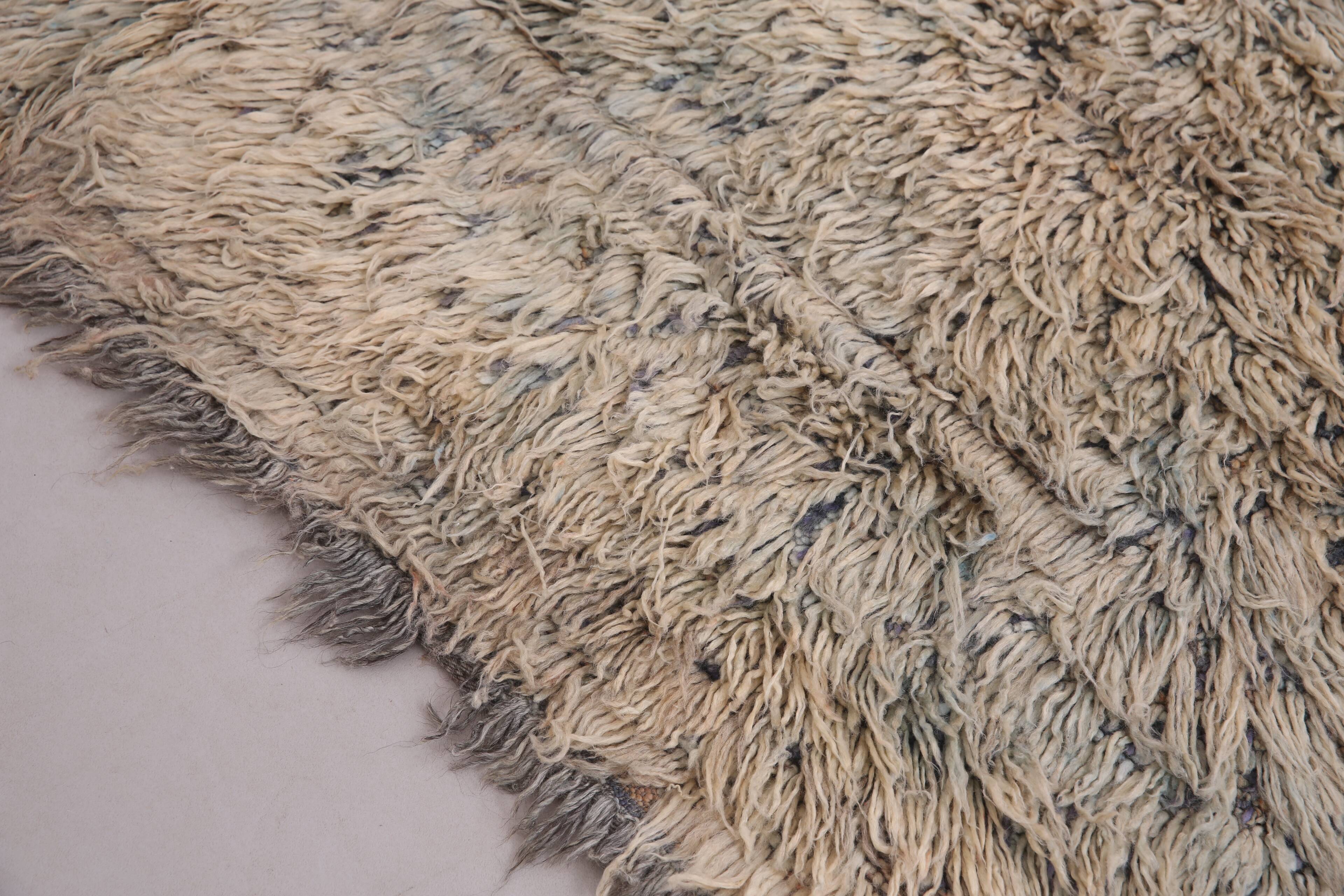 Shag Vintage Moroccan Rug 202 x 325 cm - Berber Wool Rug - Handmade Rug
