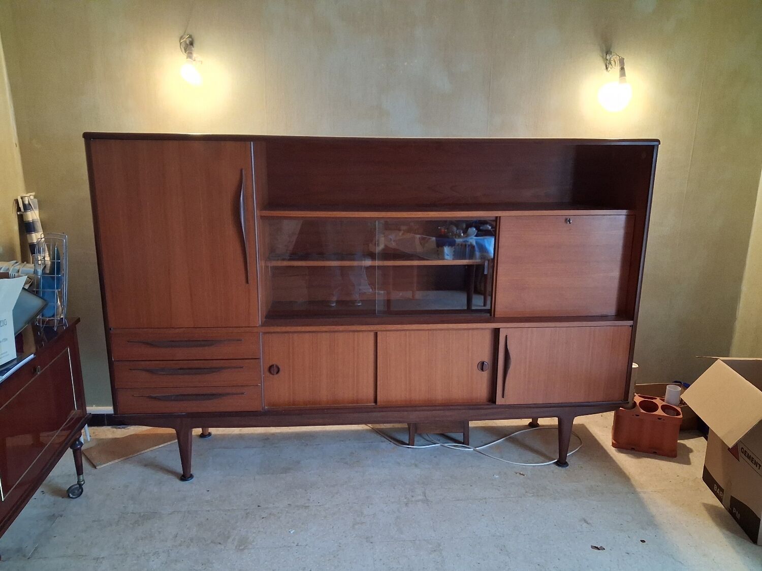Vintage buffet