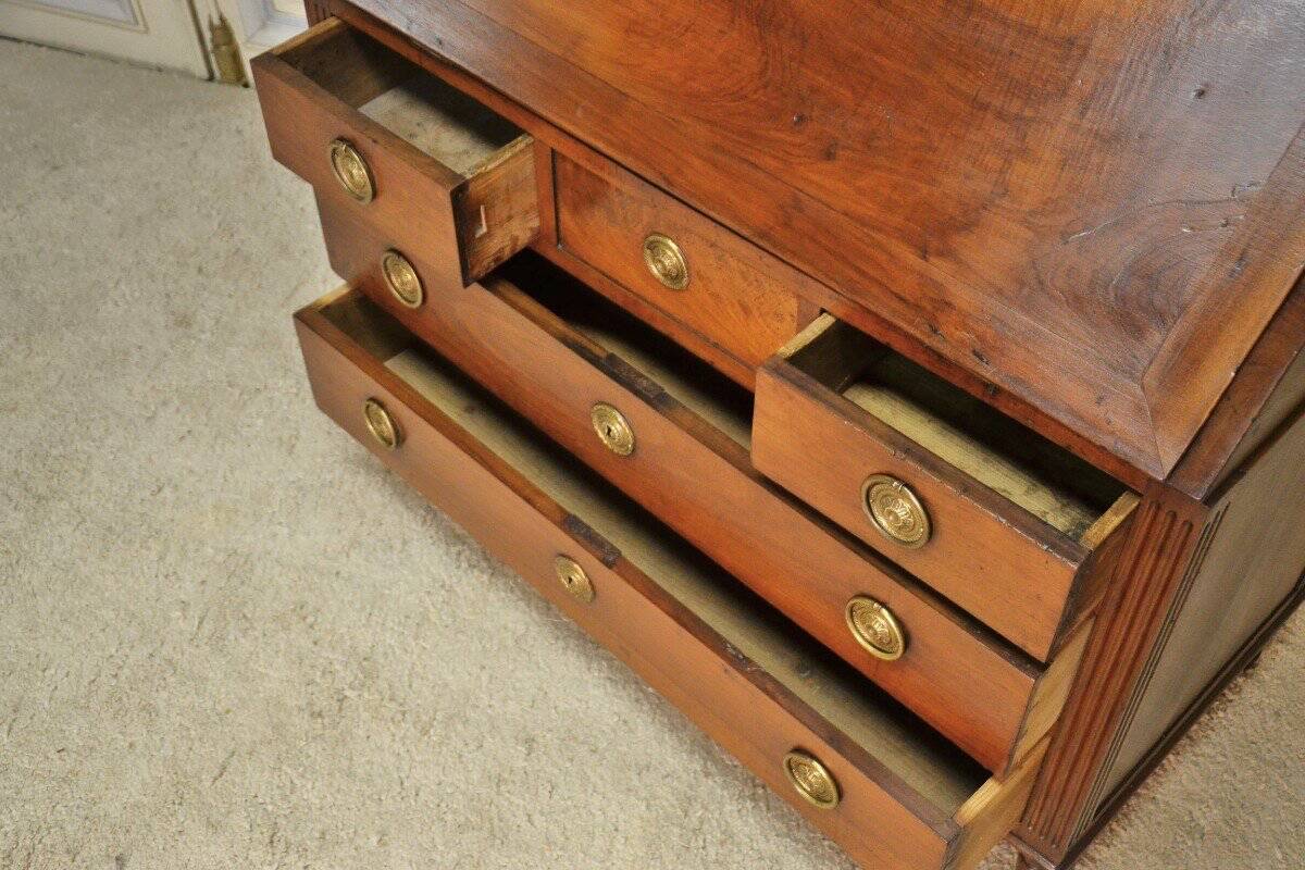 Bureau De Pente En Noyer d'époque Directoire