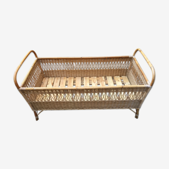 Baby rattan bed