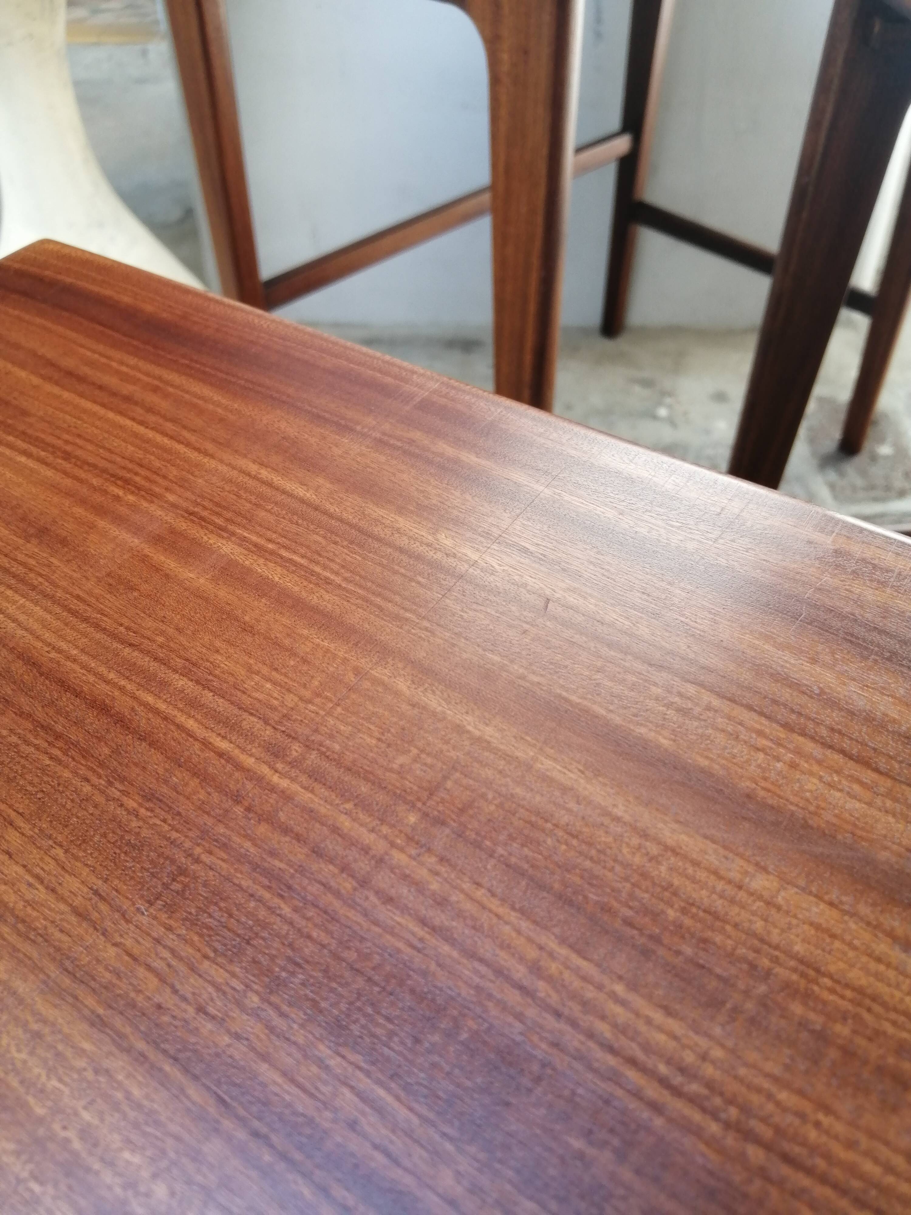 Pull-out tables from the 60s in solid exotic wood published by Younger