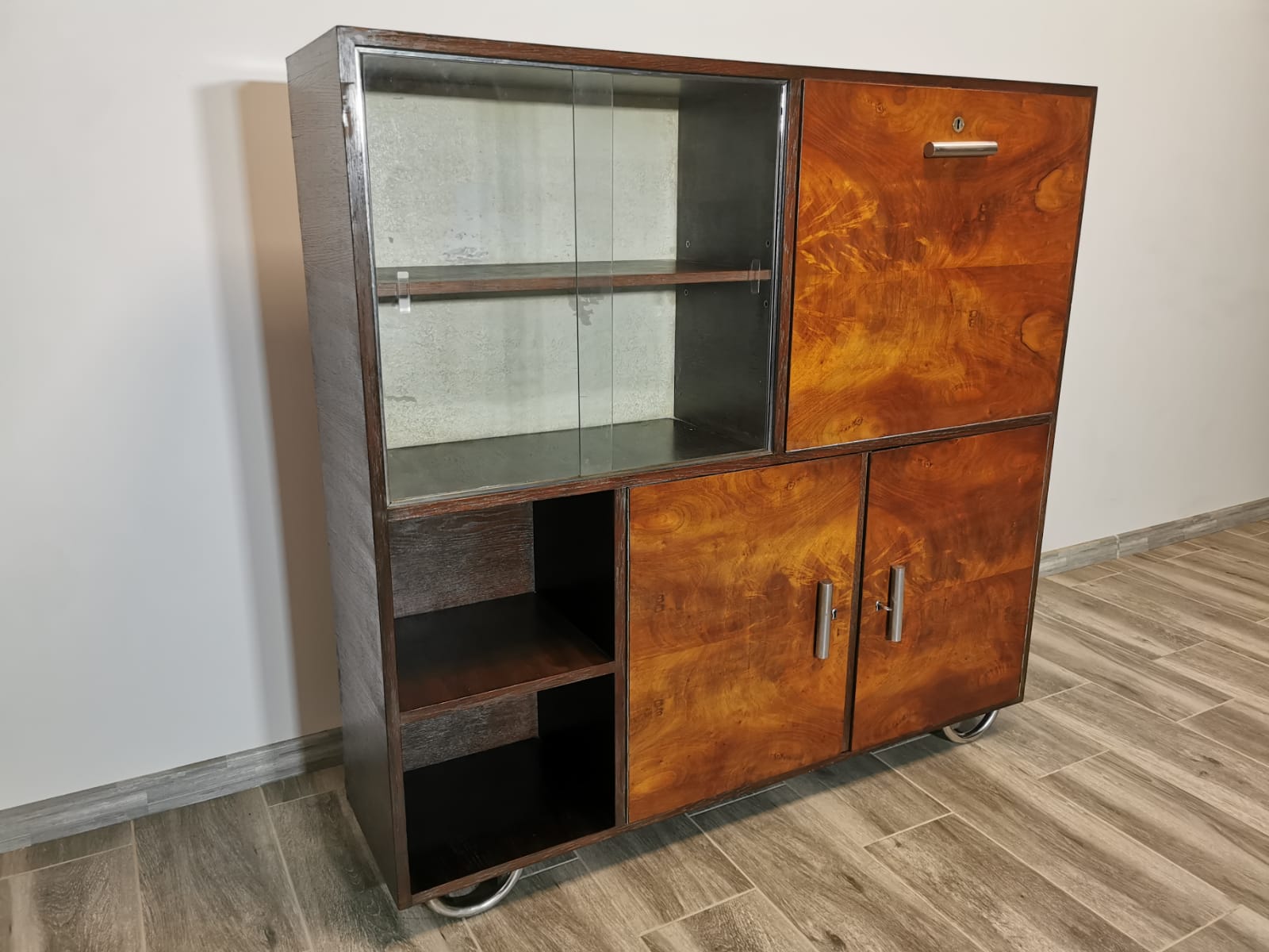 Secretaire par Hynek Gottwald