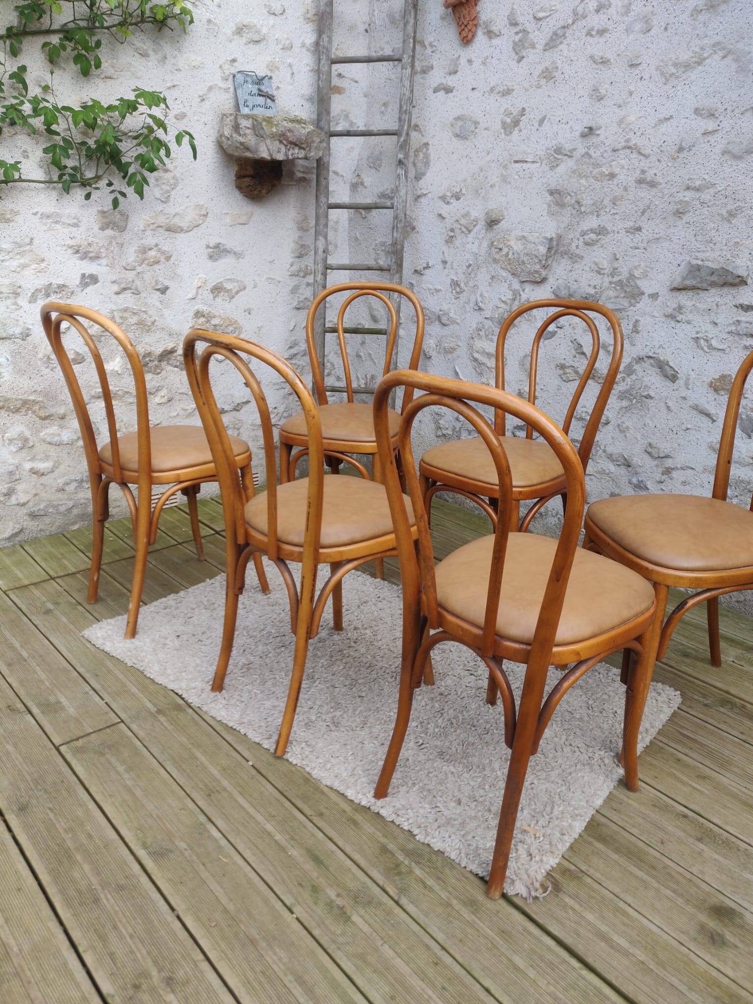 Suite of 6 bistro chairs