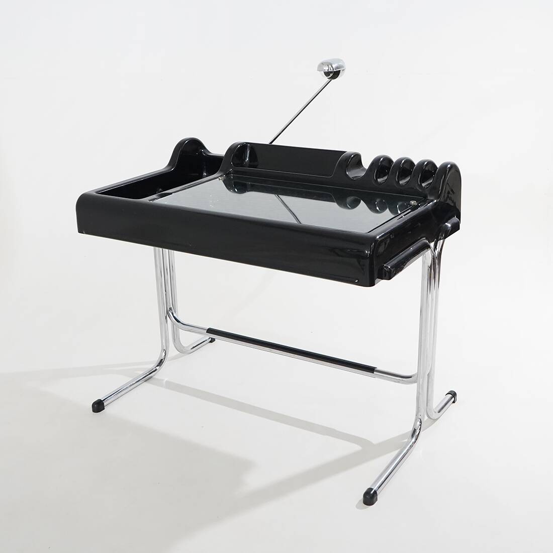 Desk with lamp by Vittorio Parigi and Nani Prina for Molteni, 1970s