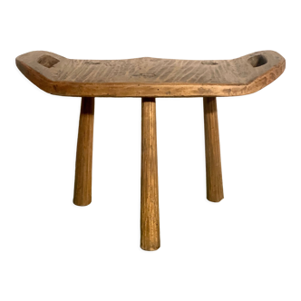 Tripod milking stool
