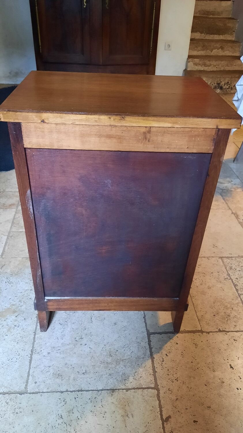 Curtain binder cabinet