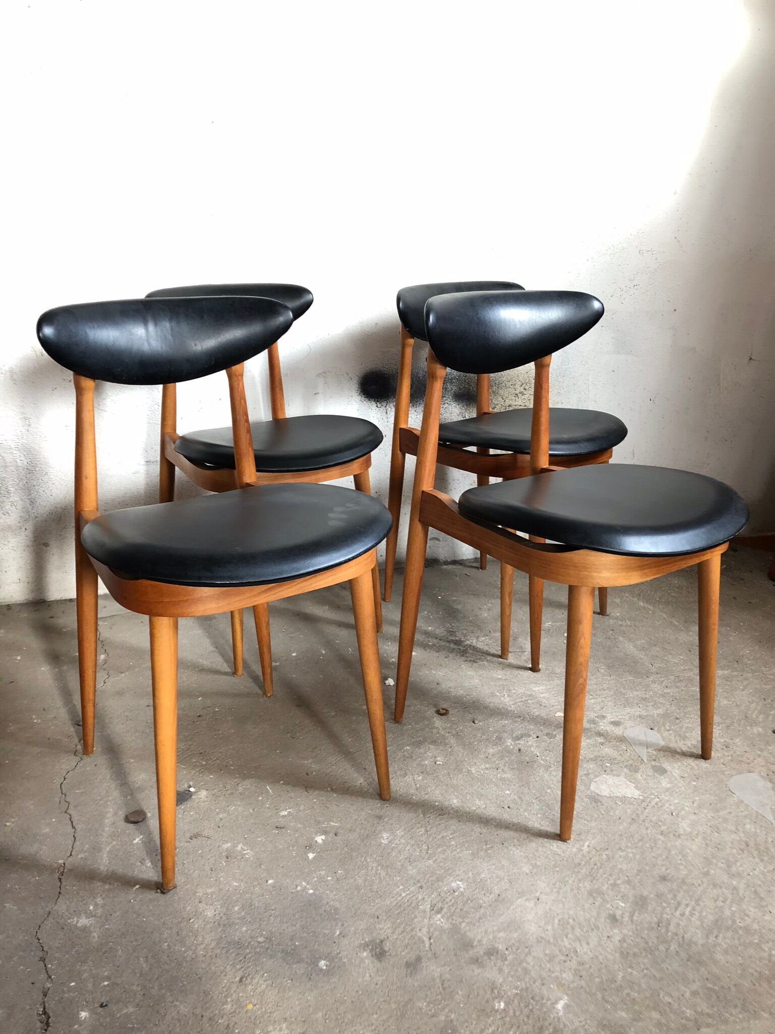 Ensemble de 4 chaises vintage Baumann Licorne