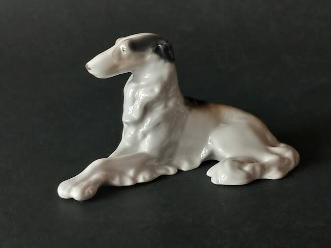 Figurine chien en porcelaine Metzler&Ortloff