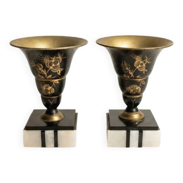 Superbe paire de cassolettes Art Déco en laiton émaillé – socle en marbre noir & blanc - années 1930