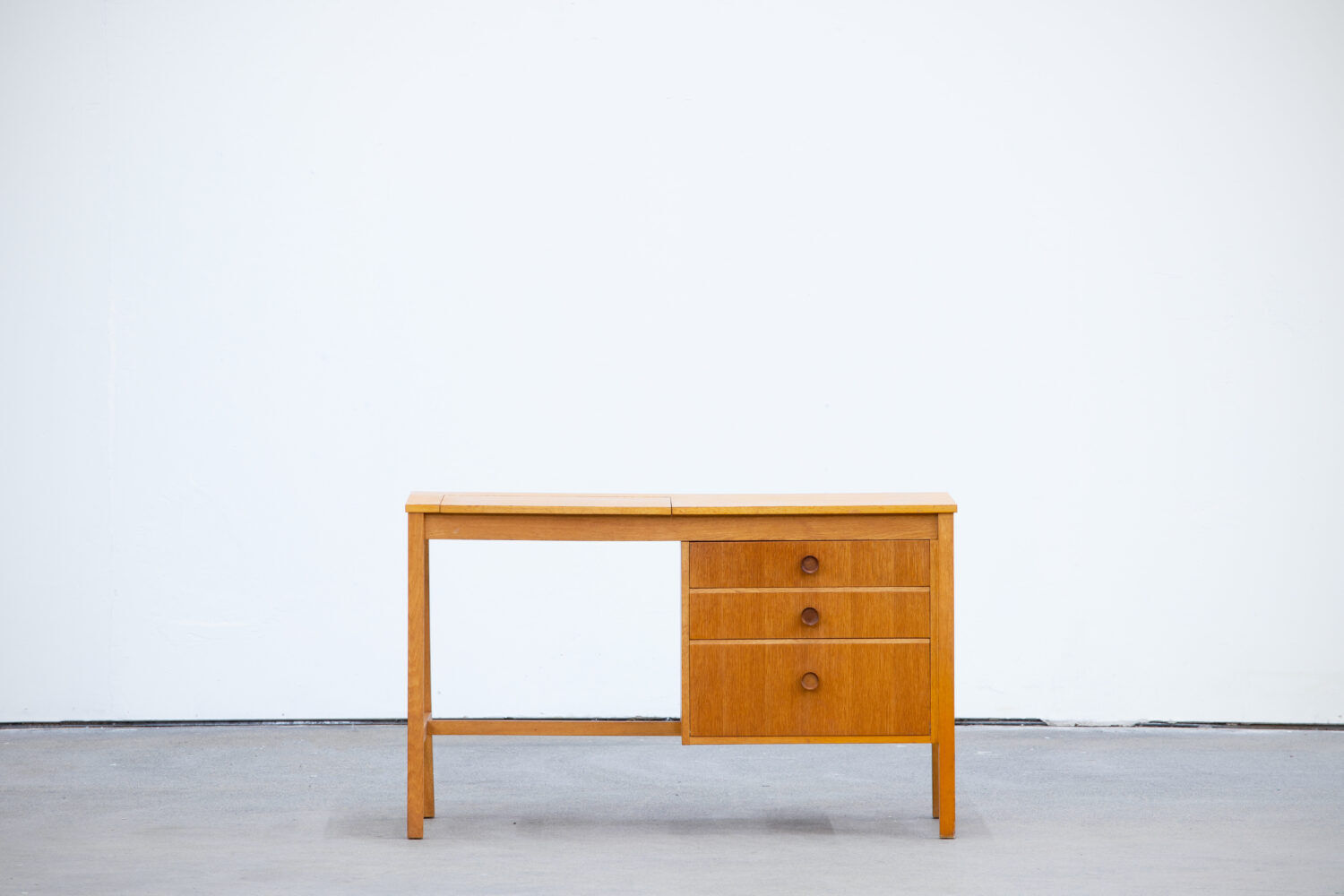 Bureau vintage 1960