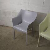 Paire de chaises petits fauteuil Kartell Dr. No Philippe Stark