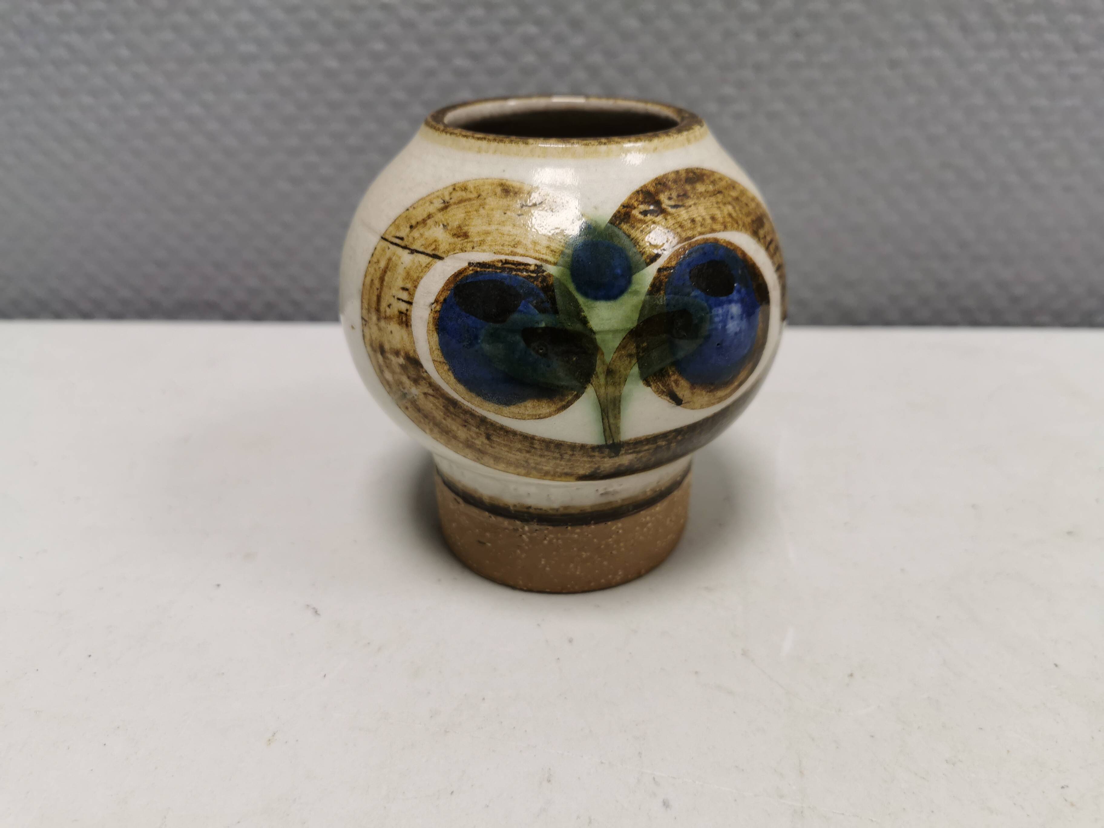 Ball ceramic vase, by Noomi Backhausen for Søholm Denmark 1970-80s