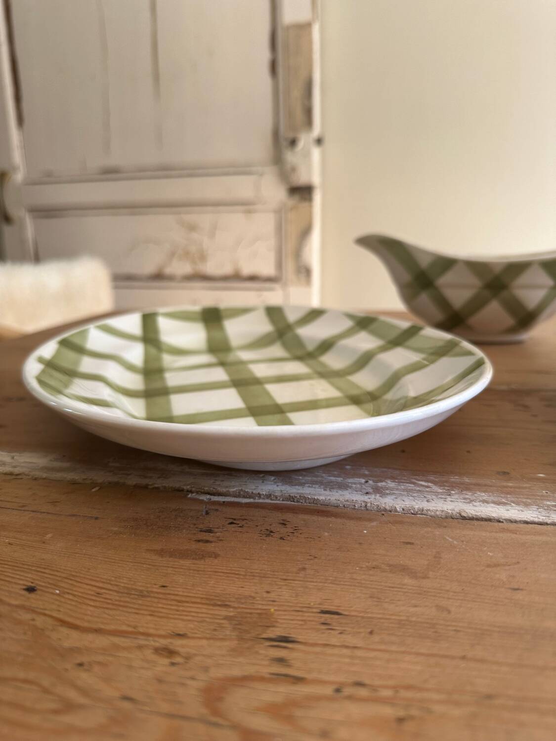 Set of dishes Moulin des loups