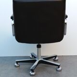 Pretty vintage Italian office armchair 1980