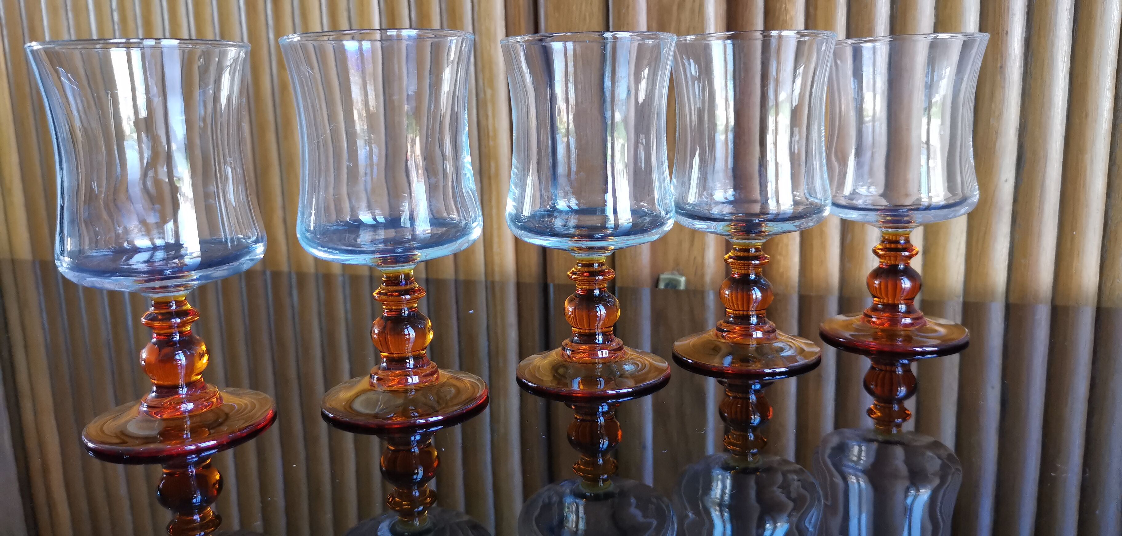 4 verres à vin Luminarc pieds ambrés
