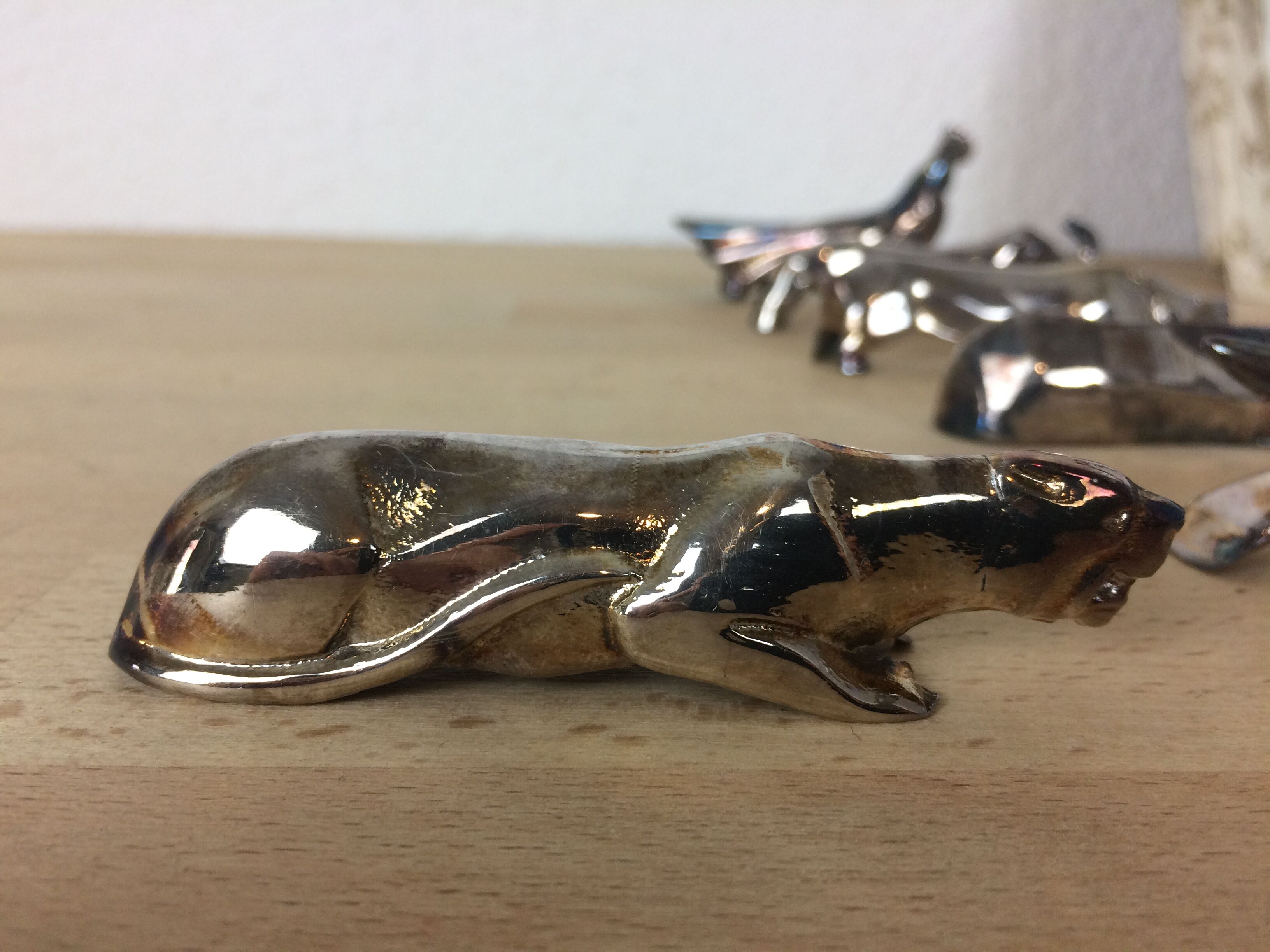 Set of 6-door metal animal knives