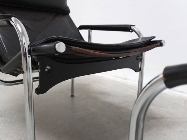 Fauteuil inclinable 'HE1106' avec repose-pieds par Hans Eichenberger pour Strässle, 1978