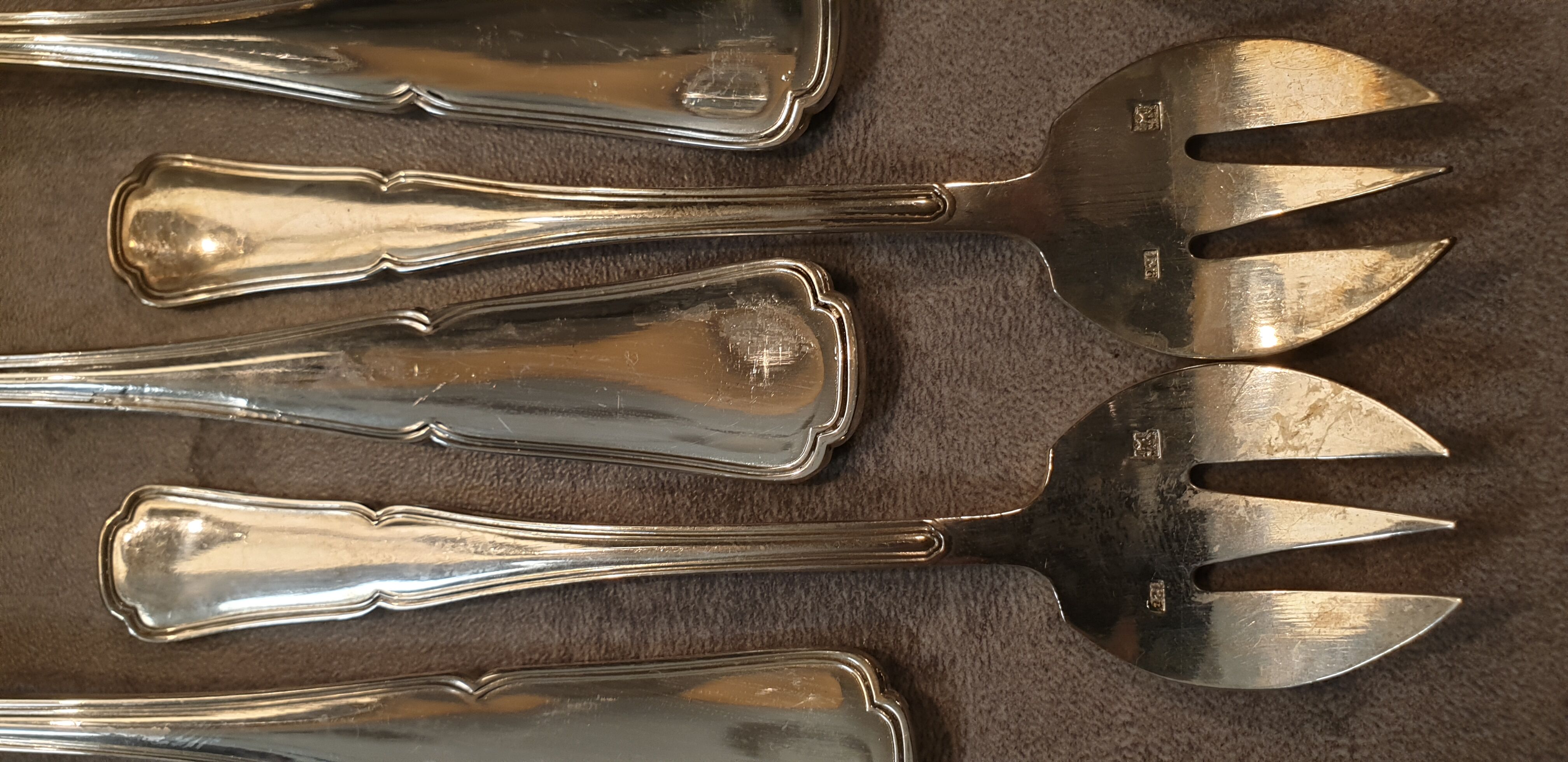 Silver metal fish service