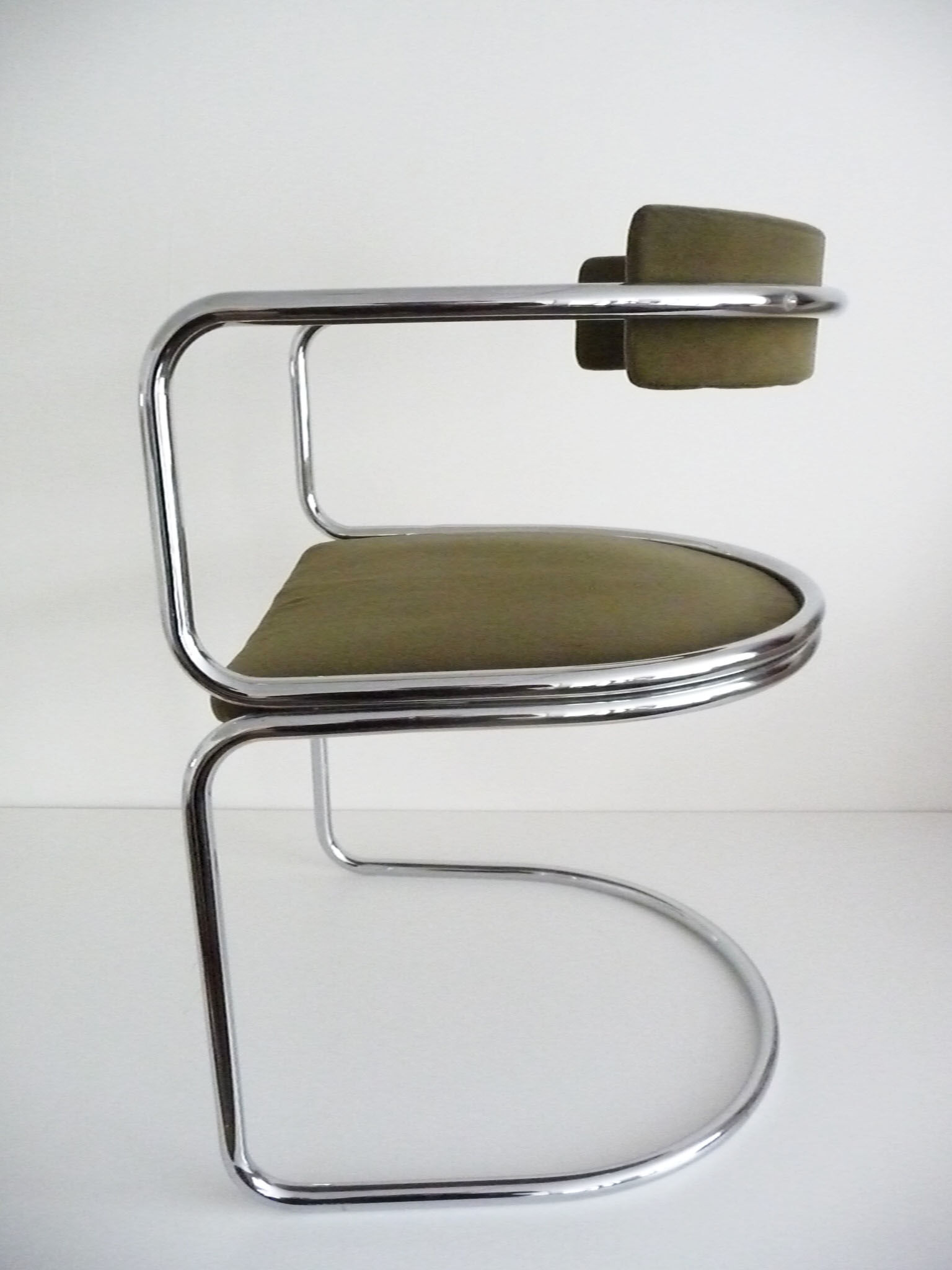 Roche Bobois armchair published in 1971