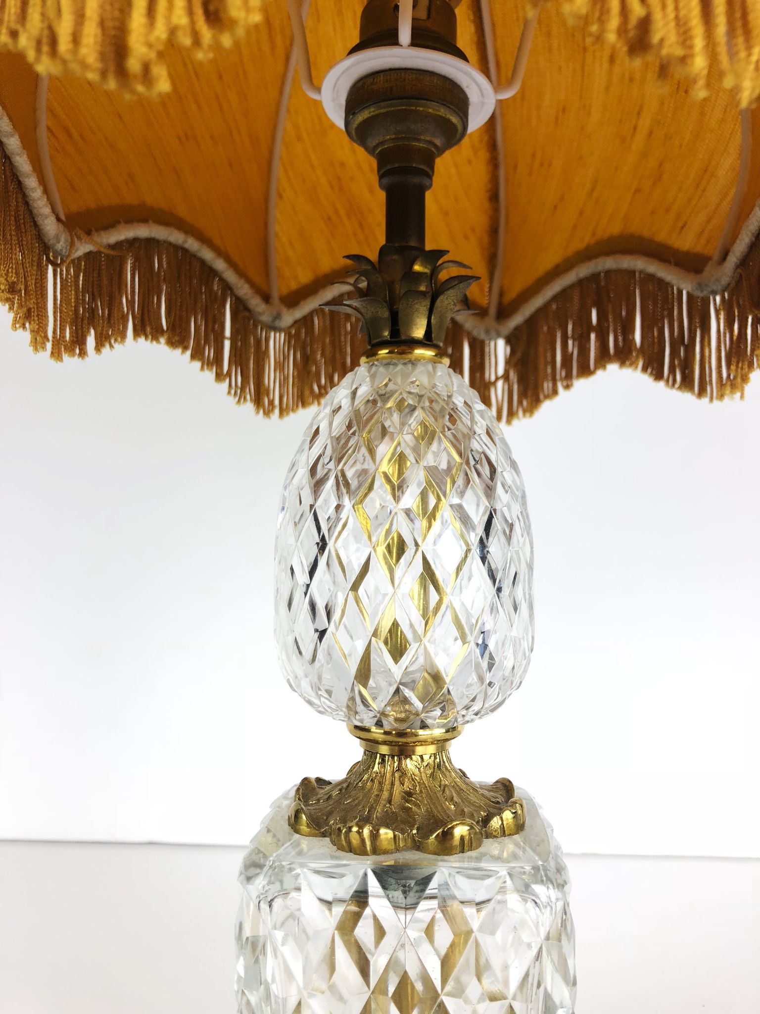Lampe des années 70 en forme d'ananas