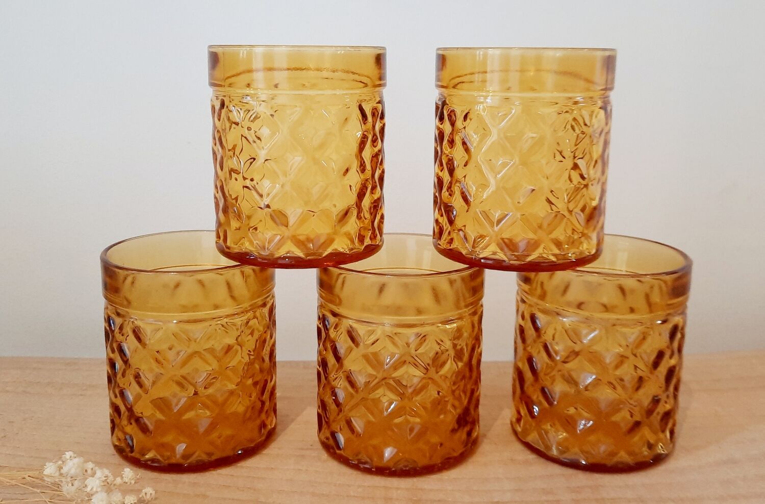 Amber glass